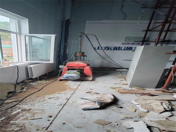 新绛地基基础下沉墙体裂缝加固注浆顶升施工